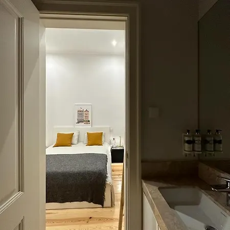 Habitación en casa particular Com Banheiro Privativo Em *